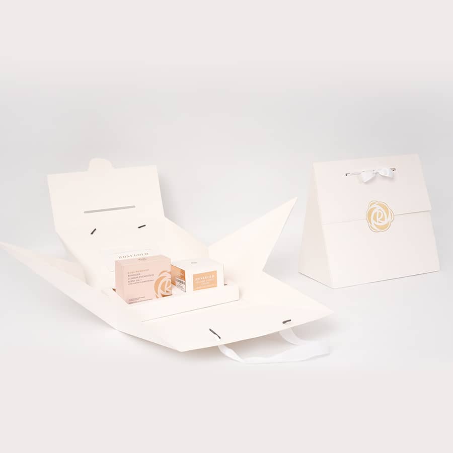 Set hộp quà Da sáng rạng rỡ: Kem dưỡng + Cushion Foundation